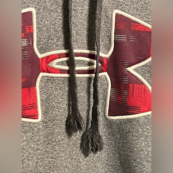 Men's under Armour hoodie size small loose fit - Picture 5 of 6